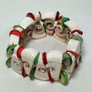 Vintage Natural Sea Shell Stretch Bracelet Beach Tropical red and green